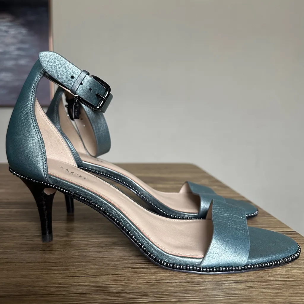 Coach‎ New Maude heels size 7.5 kitten heels Blue gray minimalist gun metal - Image 8