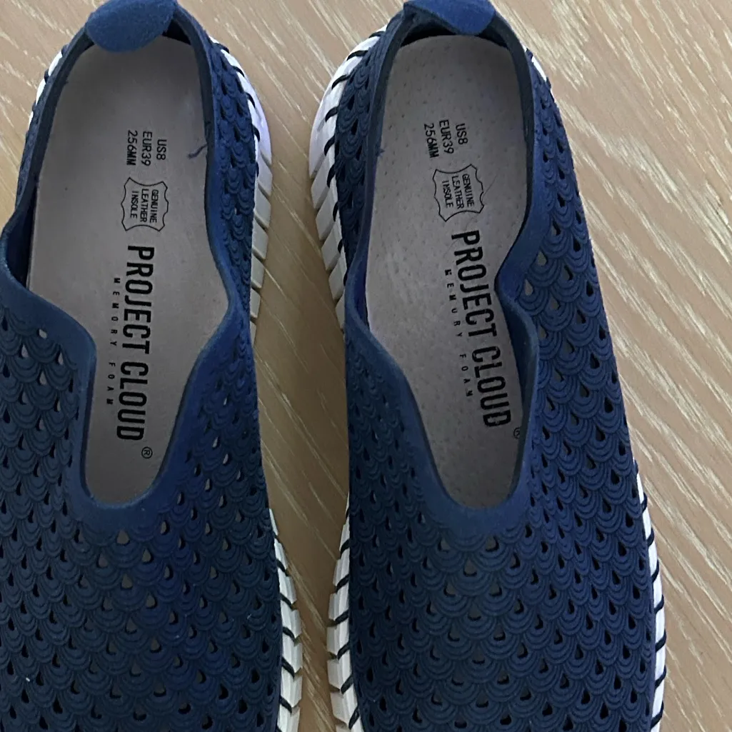 Project Cloud Platform Sneakers/Loafers, Slip On, Navy, Size 8, NWT Blue - Image 6