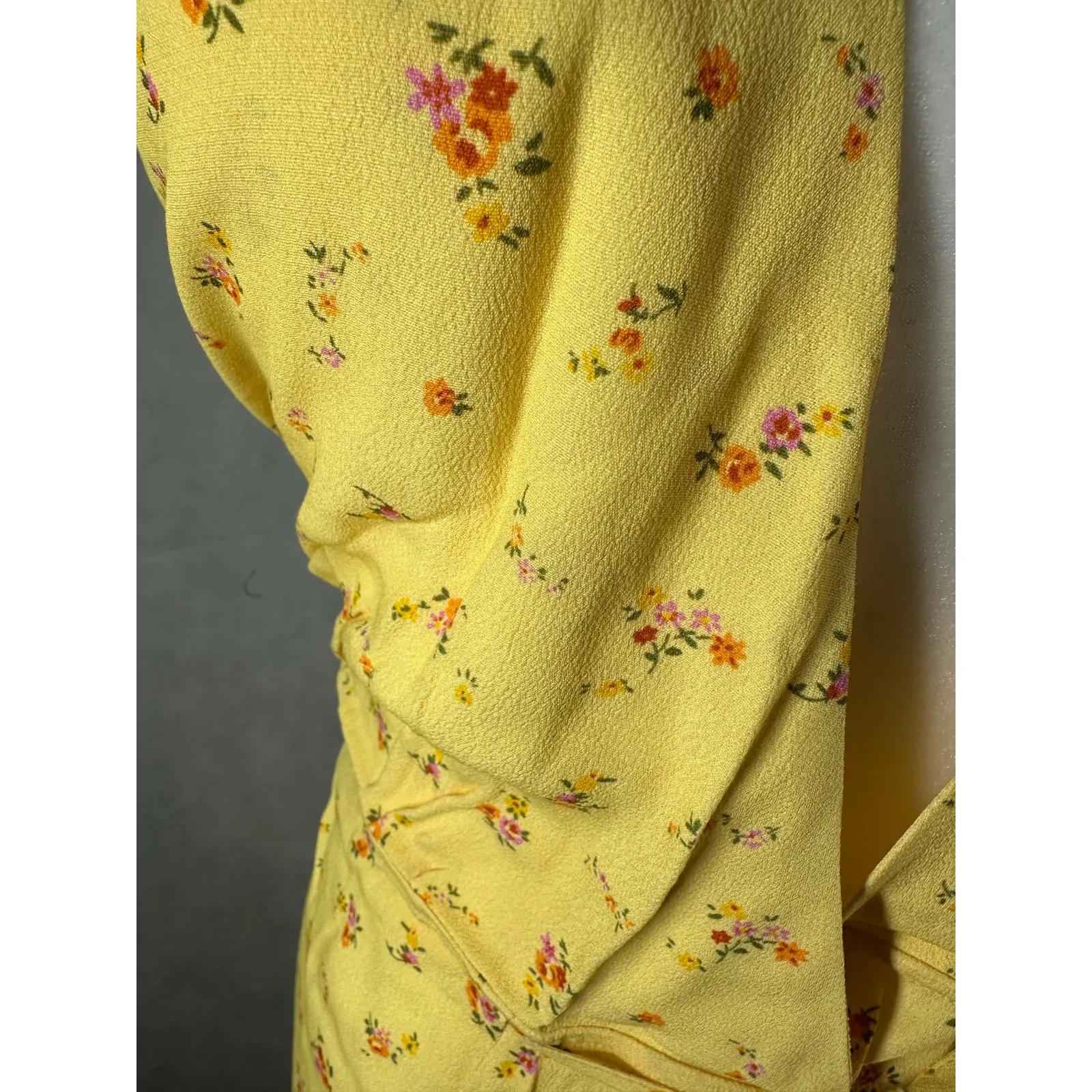 Rumored Sirena Yellow Floral Halter Midi Wrap Dress Windswept Small - Image 7