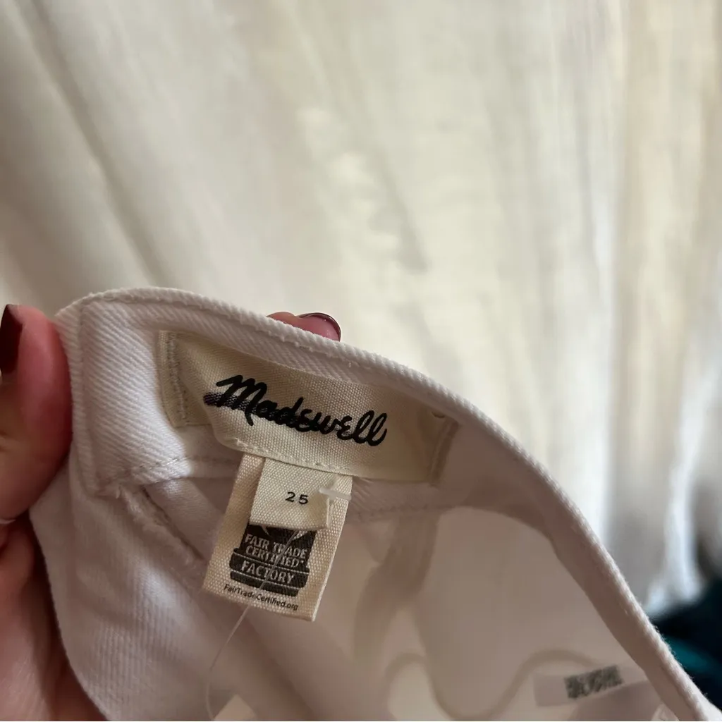 Madewell Fluted Midi Skirt in Tile White Denim Raw Hem NWT Size 25‎ (US 0) - Image 5