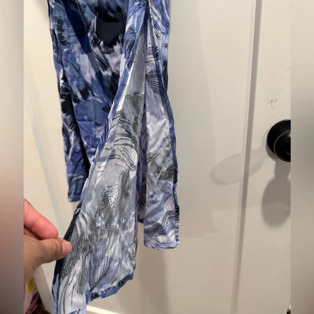 RVCA Women's Blue Patterned Dress Size Small - Image 5