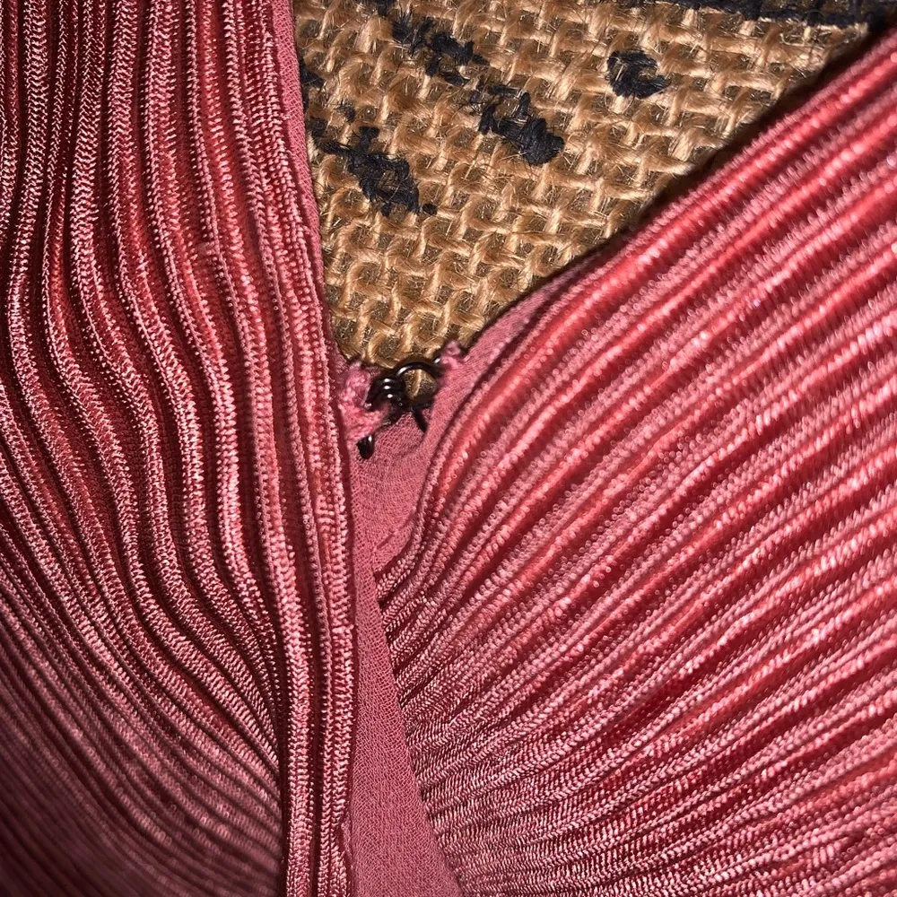 ASTR The Label Pleated Valdez Primadonna Wrap Blouse Pink Clay Puff Shoulder XS - Image 3