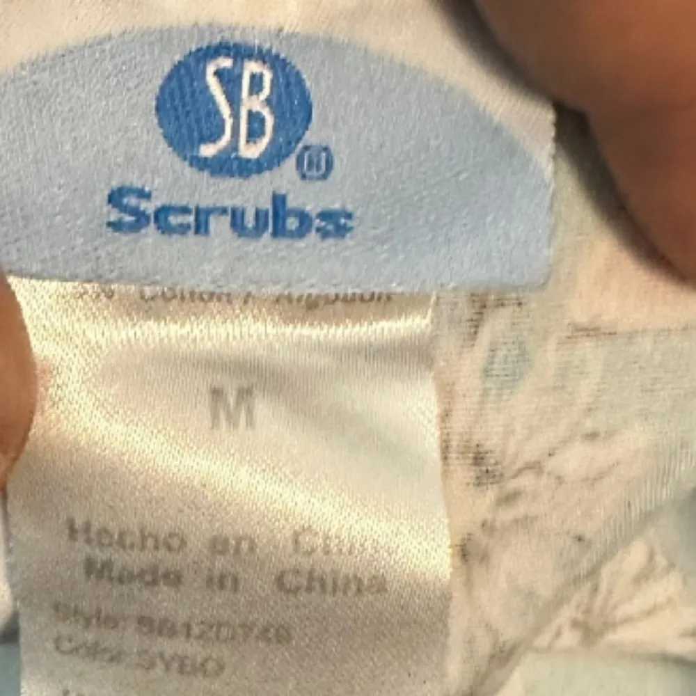 SB Scrubs Floral Scrub Shirt‎ - Image 4