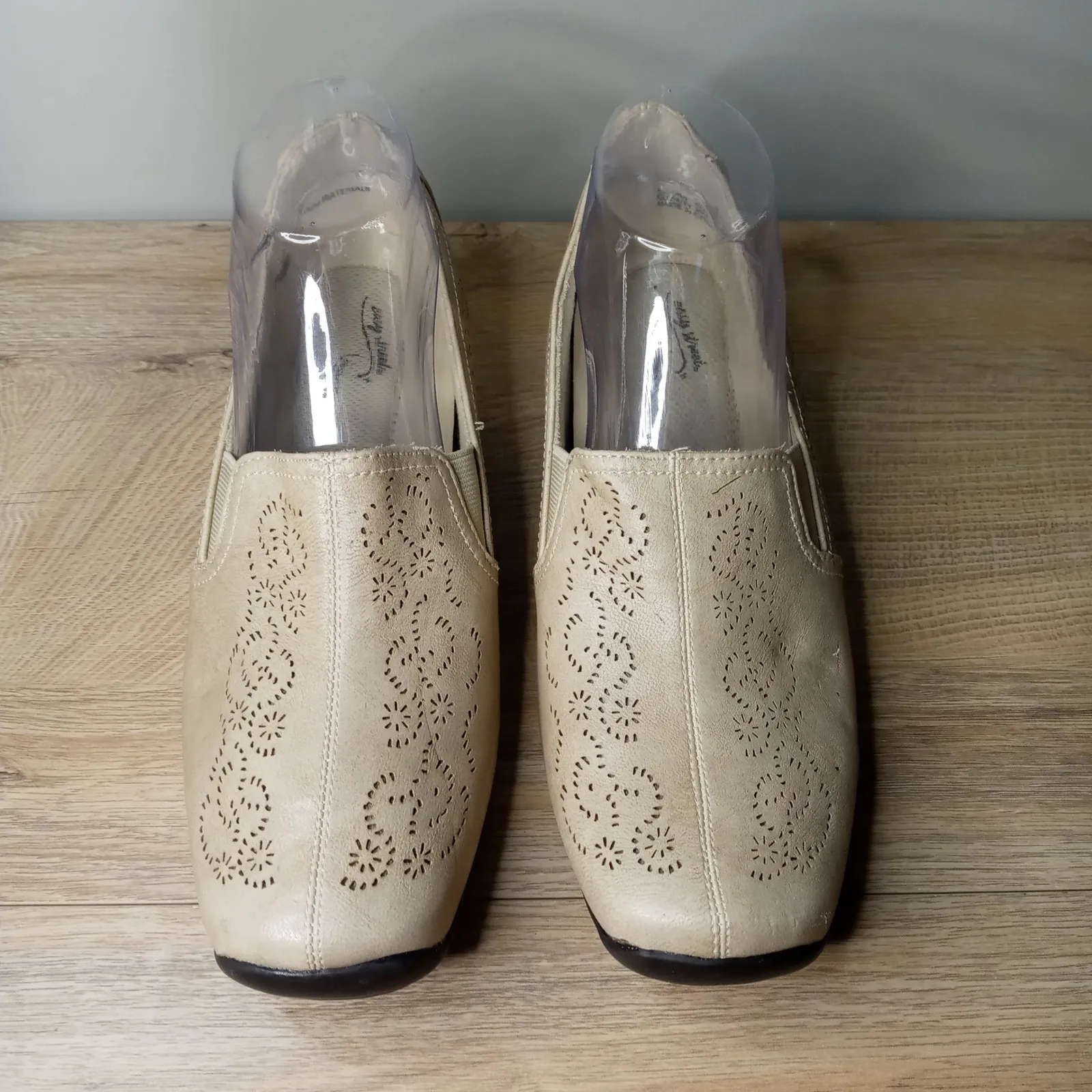 Easy Street Womens Beige Cutout‎ Slip On Comfort Wedge Loafers Size 8W - Image 5