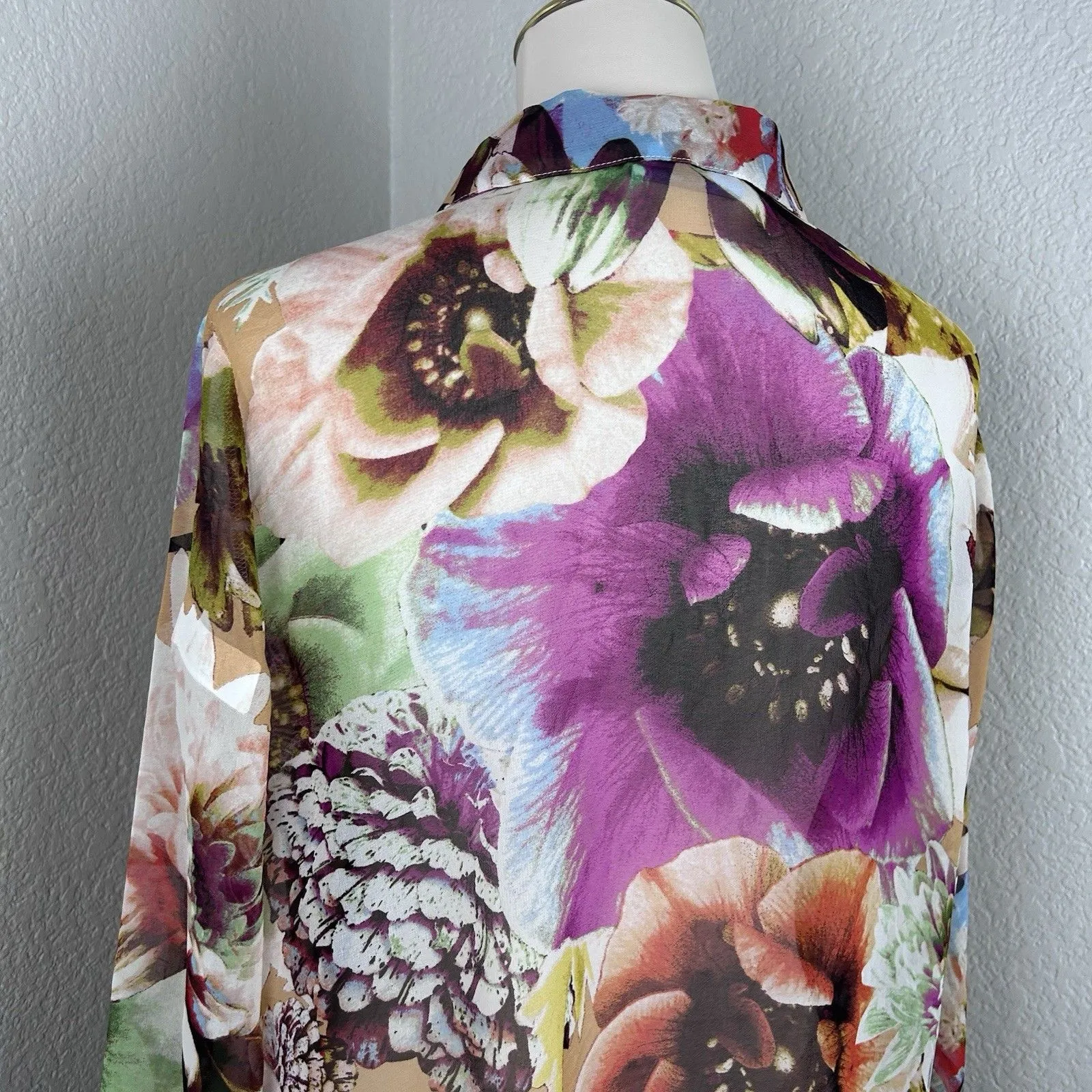 Simply Vera Wang Women's Long Sleeve Sheer Floral Multicolor Button Blouse XL - Image 3