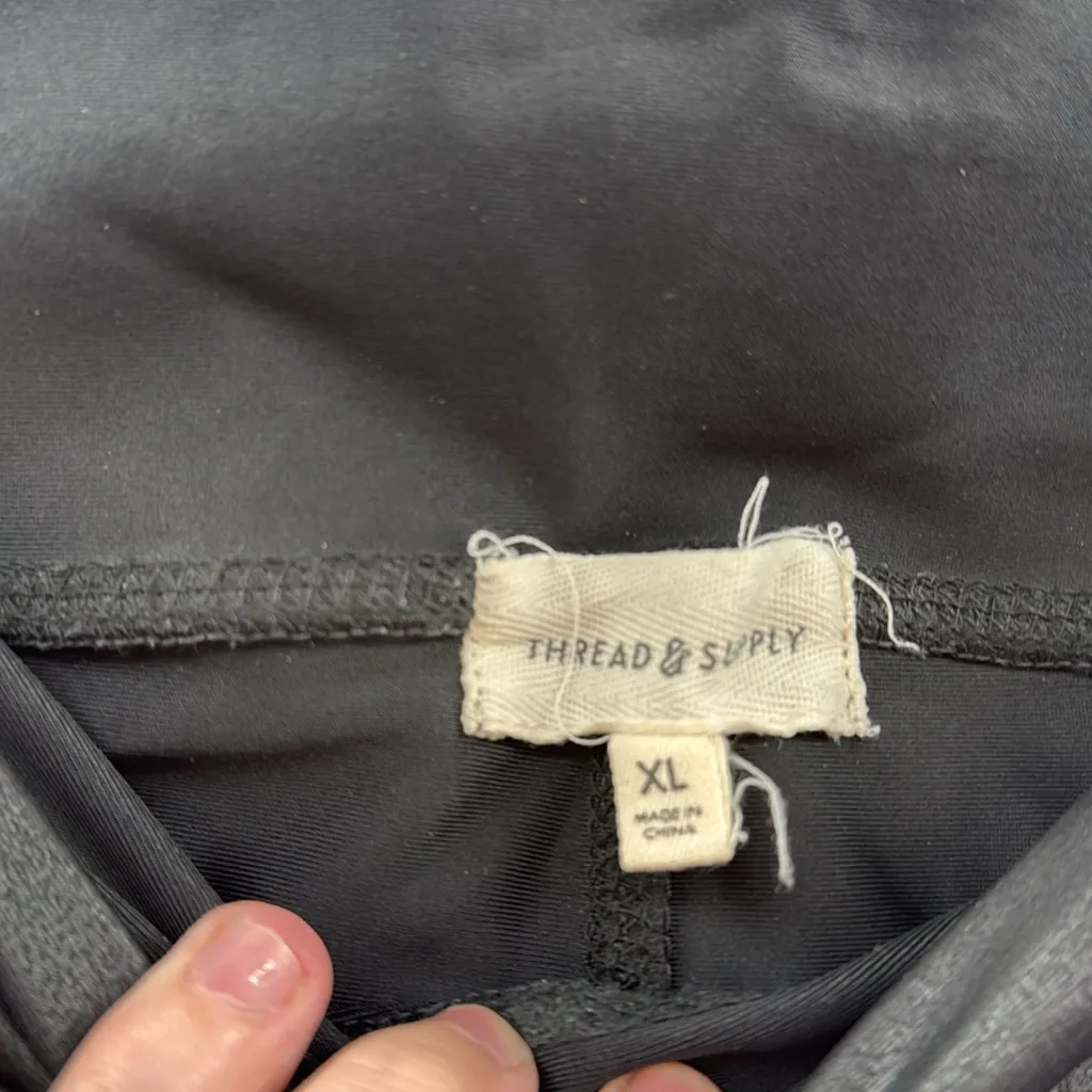 Thread & Supply Faux Leather Leggings Women’s‎ Size XL Black Stretch High Rise - Image 3