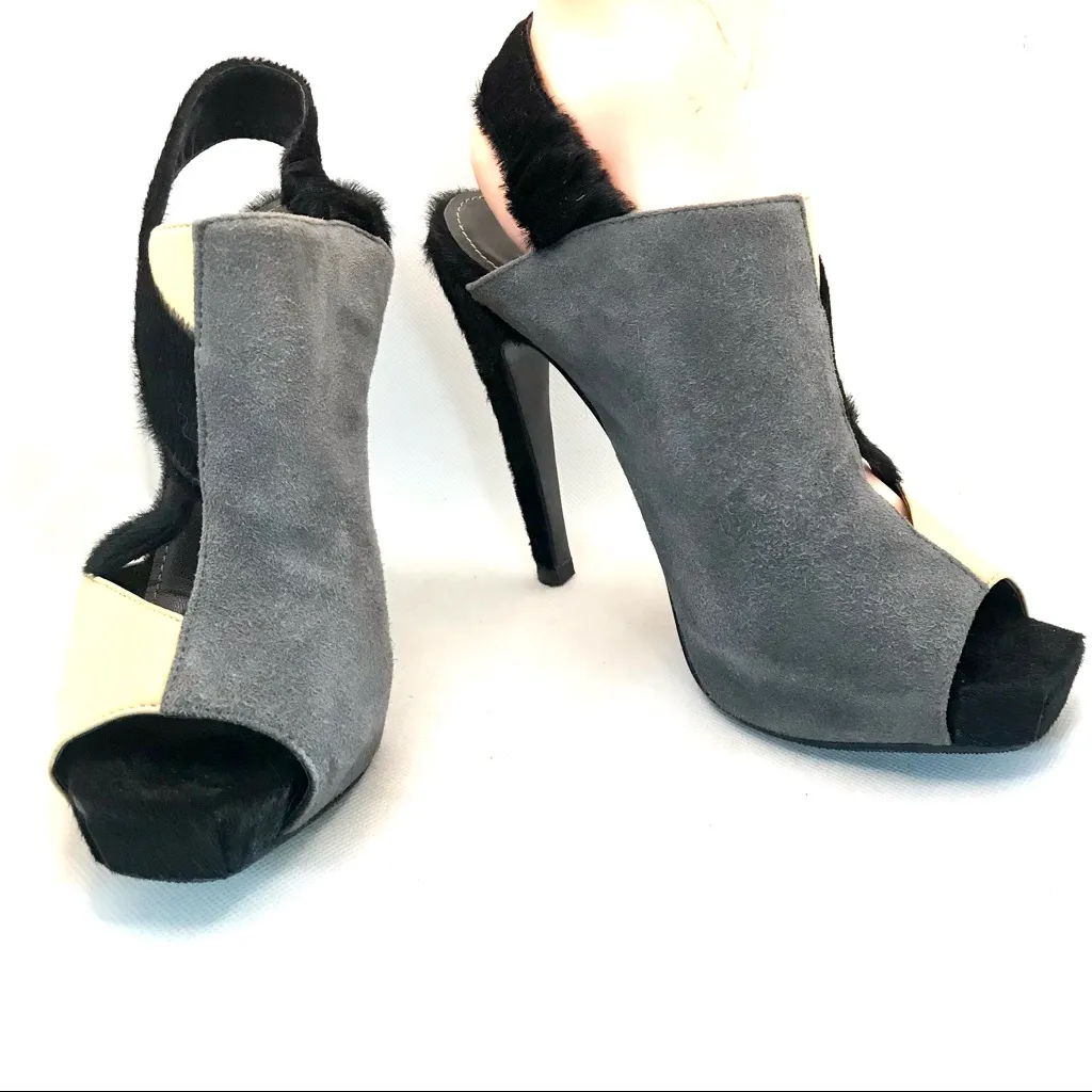 APERLAI PARIS BLACK, GRAY & CREAM COLOR BLOCK LEATHER AND FUR HEELS (38) Size 8 - Image 9