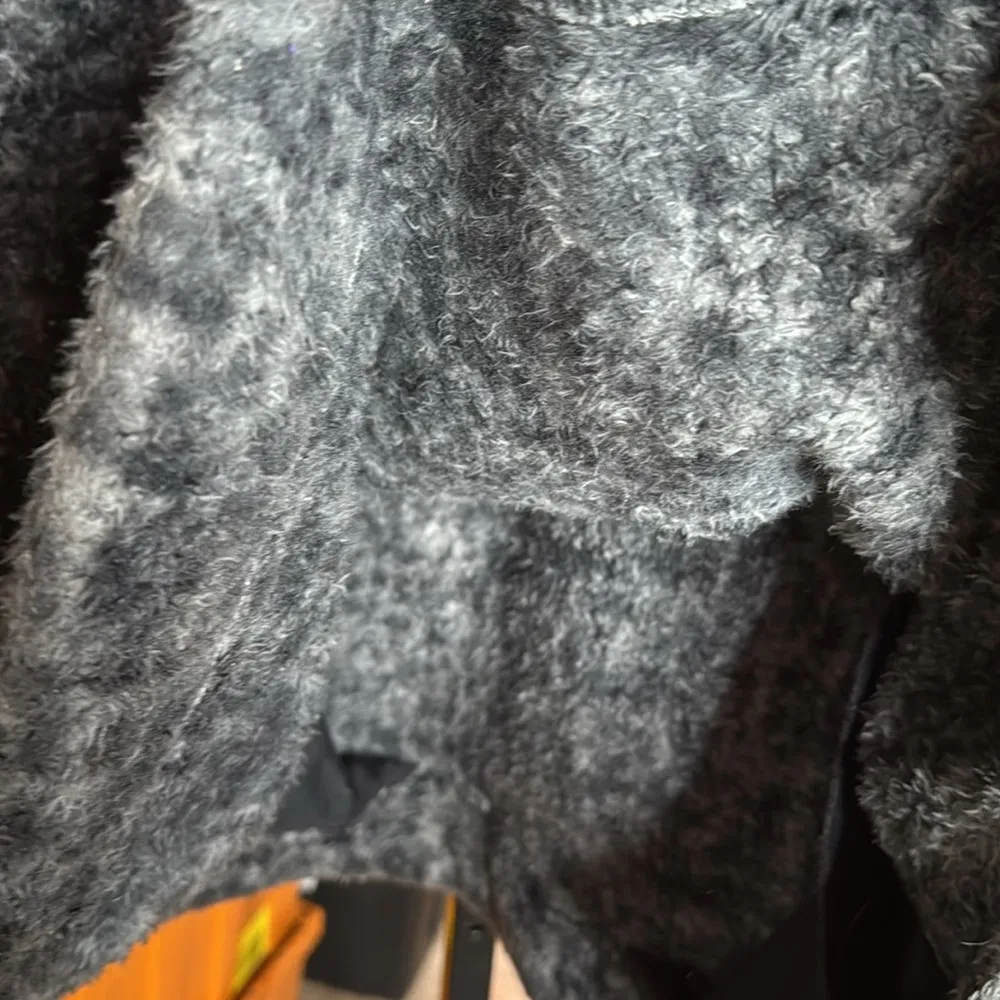 LuLaRoe  Nancy Half Zip Pullover SO SOFT Gray Black Size Large - Image 10