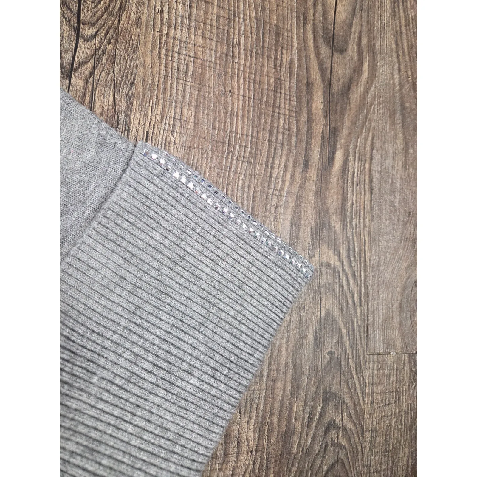 Chico's  Solid Gray Rhinestone Sweater Poncho Drape Sweater Small Medium - Image 4