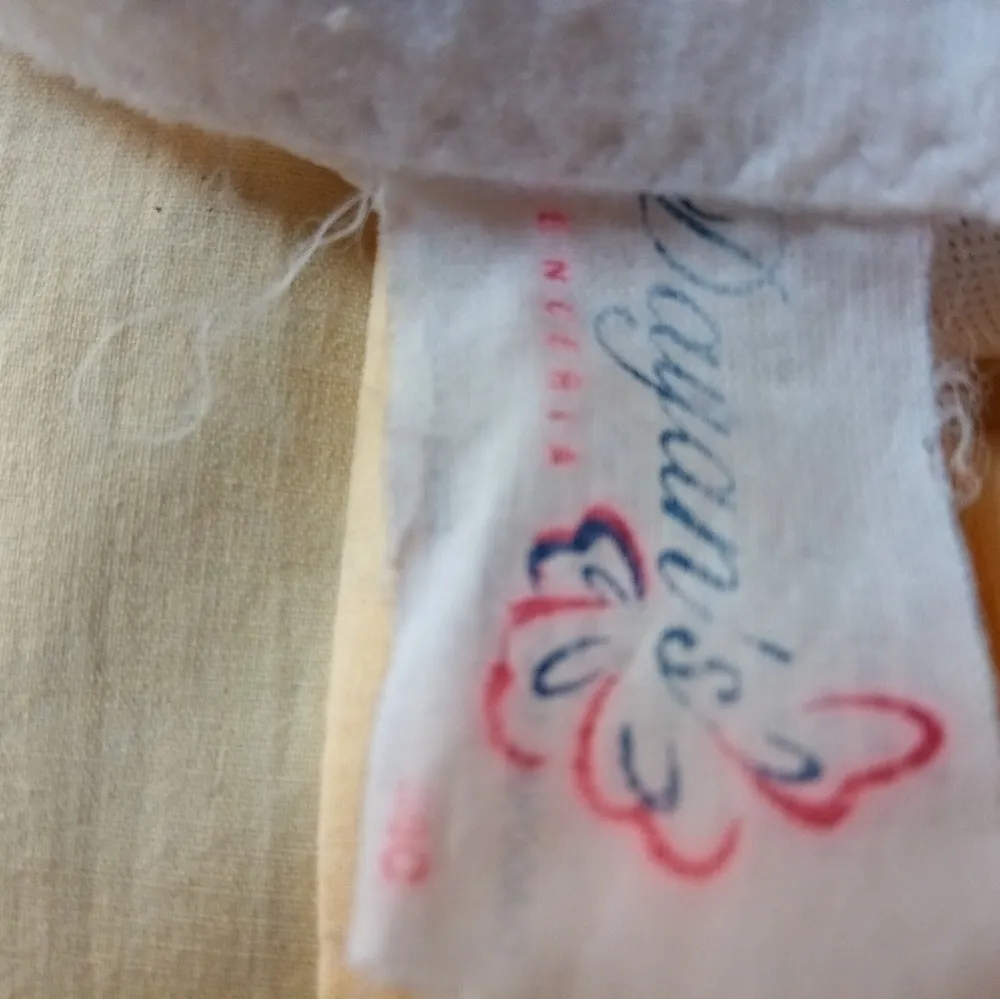 Dayan's 38C Form Fitter Underwire Torso Shaper White Bra Size undefined - Image 2