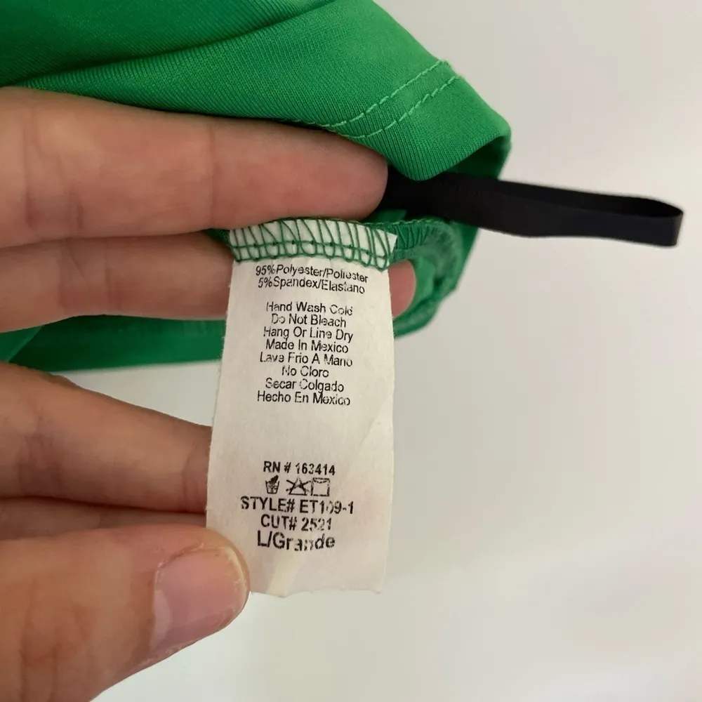 21 Saints Cropped Tank Top size large NWT Green - Image 2