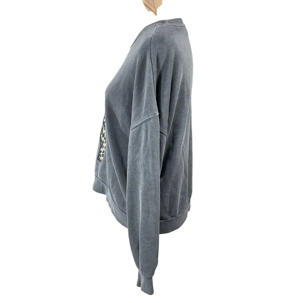 Betsey Johnson Leopard Print Graphic Sweatshirt Size L Large Grey Cropped - Image 2