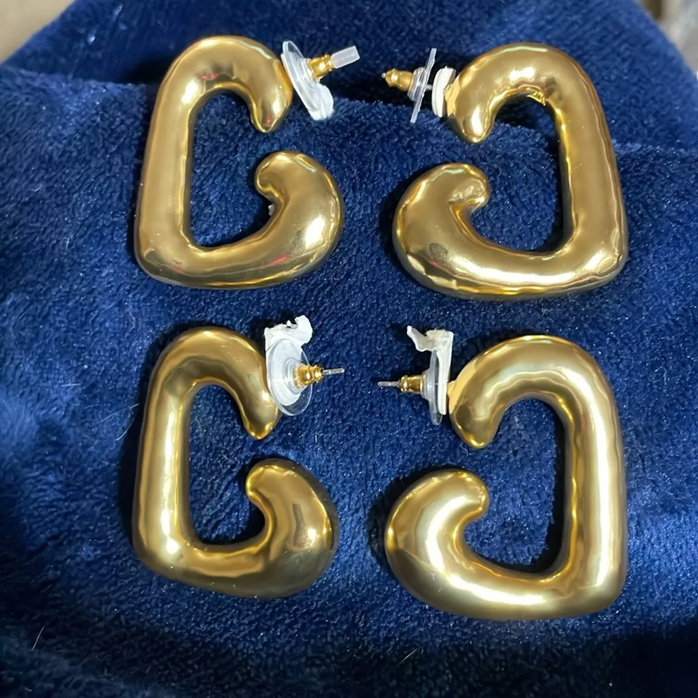 J Crew 2 Pair Heart Hoop Earrings Large and Chunky Gold Plated Brass Hoops - Image 2