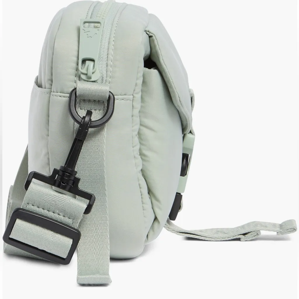 Pajar Keiko Crossbody Camera Bag - Image 4