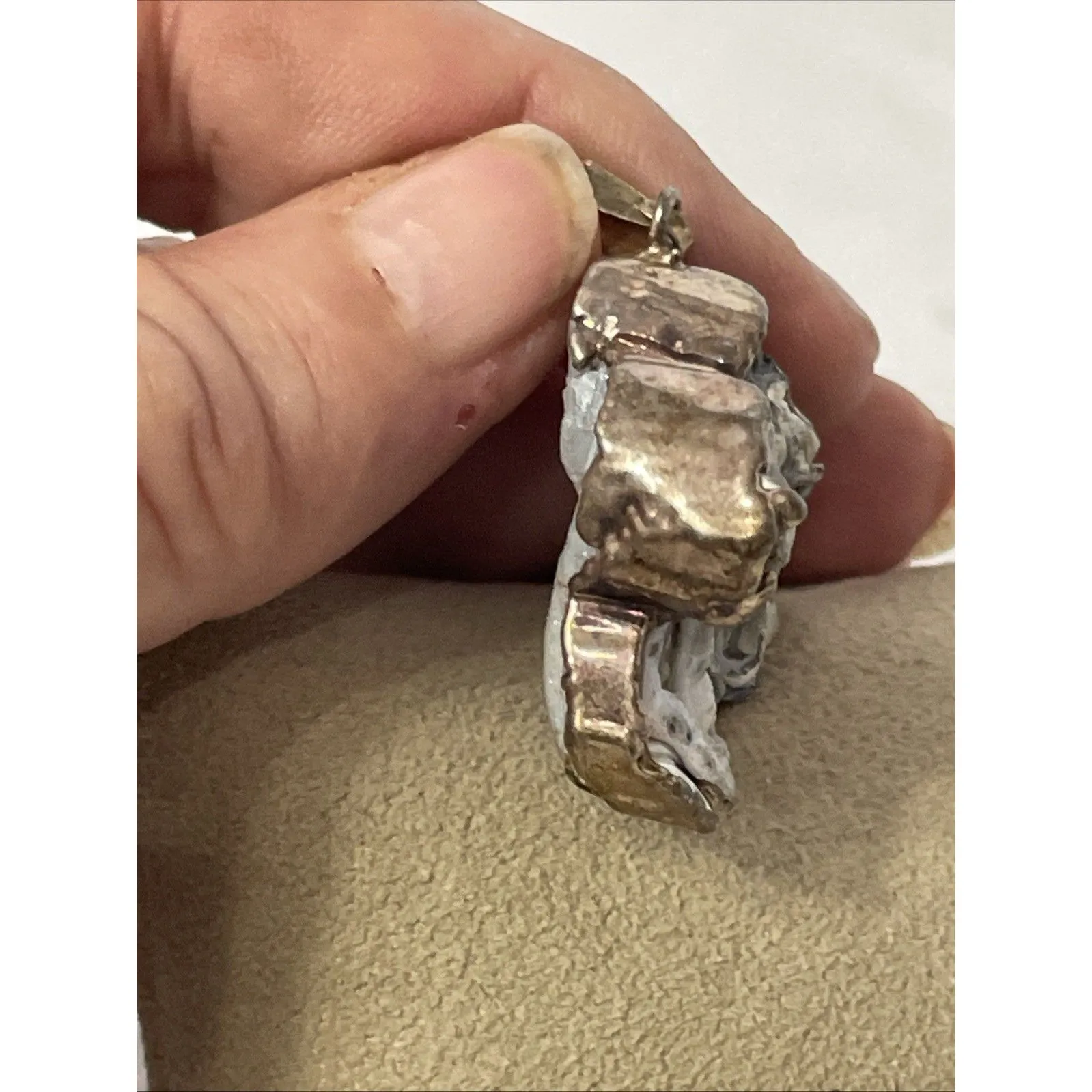 ANTIQUE STUDIO DESIGN GEODE GEMSTONE TWO SIDED NATURAL ROCK PENDANT - Image 3