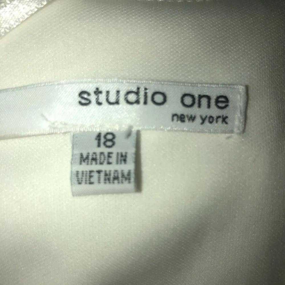 Studio One  lace pearl collar dress - Image 5