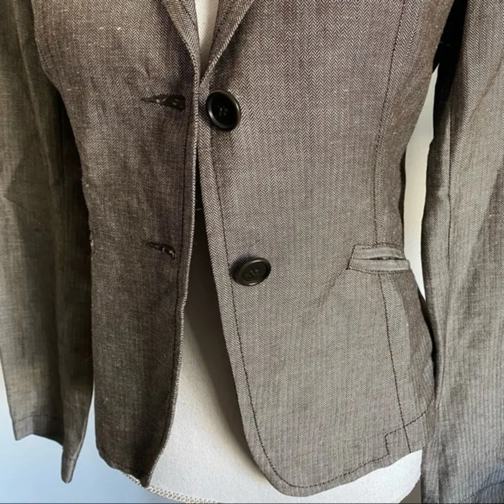 Benetton • Taupe Tan Grey Button Front Blazer - Image 23