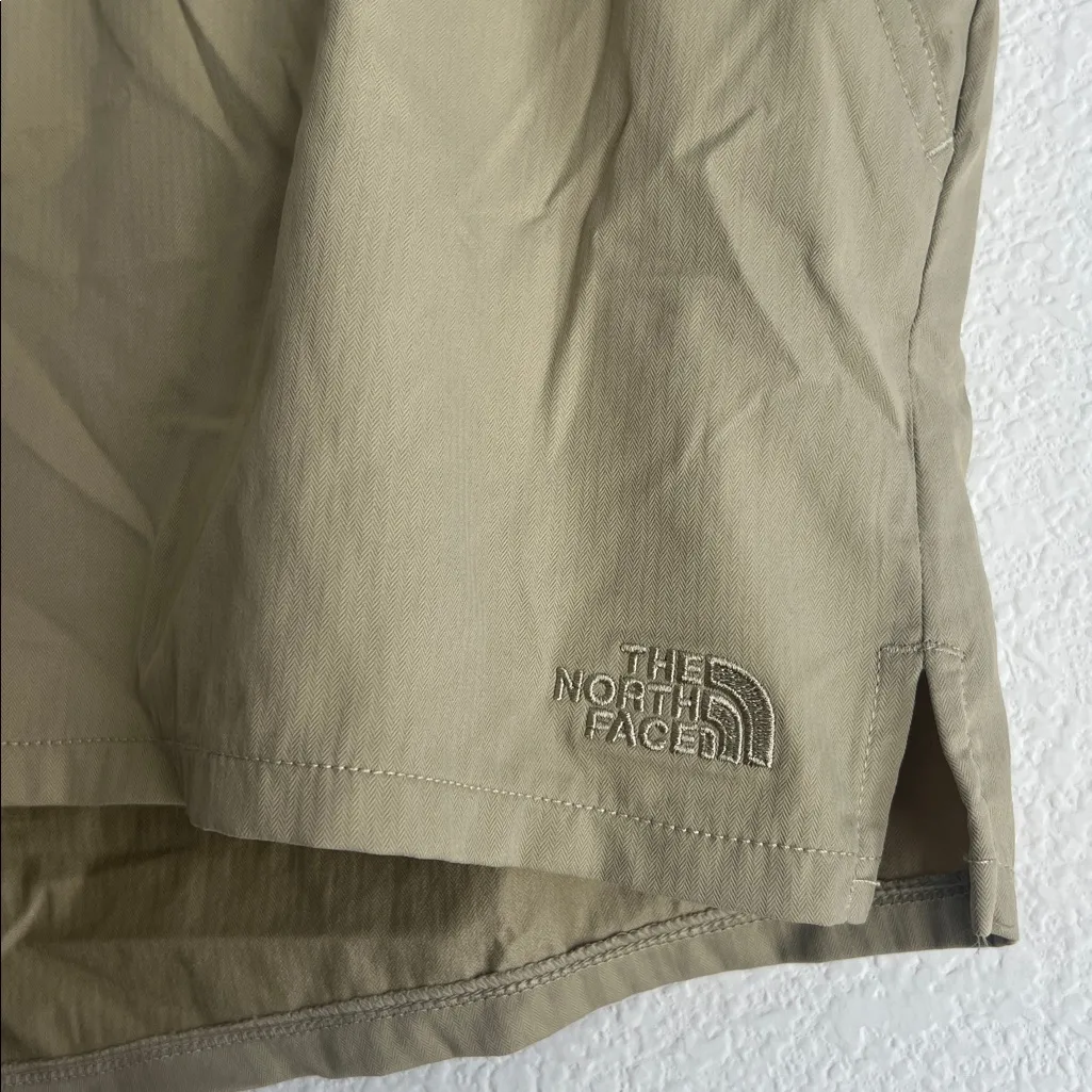 The North Face Women's Aphrodite Motion Shorts, Size XL, NEW - Image 6