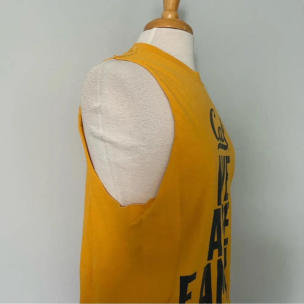 Gildan University of California CAL We Are Family Tank Top Golden Bears Size M - Image 4