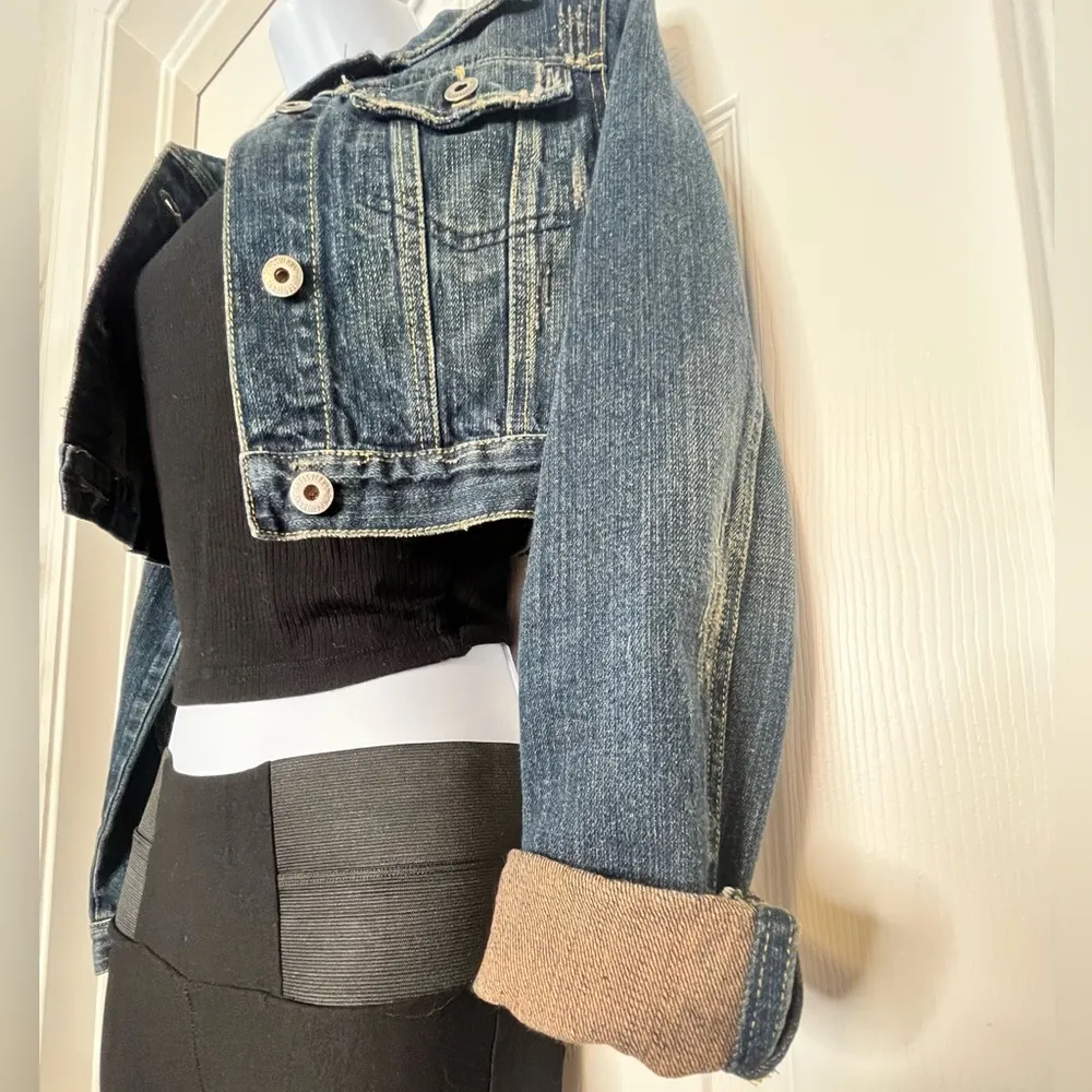 NWOT Guess vintage distressed denim crop jacket - Image 8