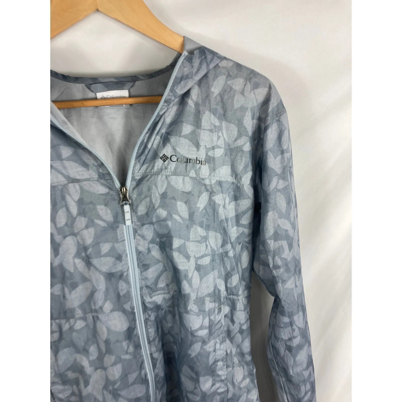 Columbia Grey Lightweight Zip Up Jacket Size Large - Image 2