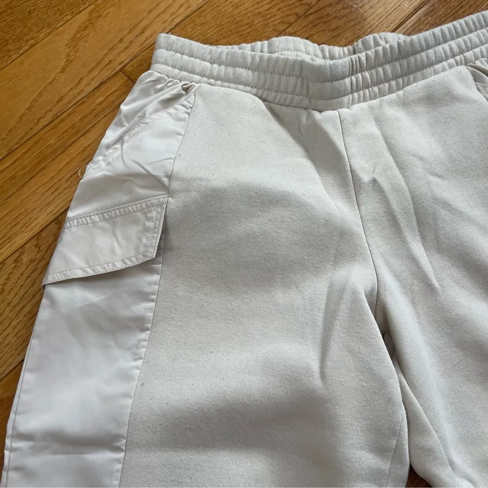 Better / Together Women's Baggy Cargo Fleece Sweat Pants Beige Lounge joggers L Size M - Image 4