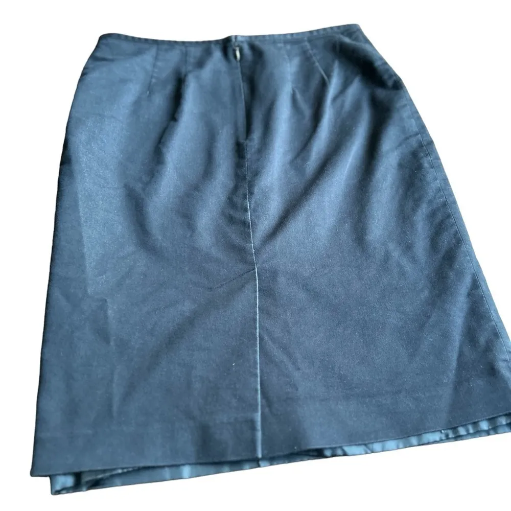 Calvin Klein skirt‎ size 4 - Image 3
