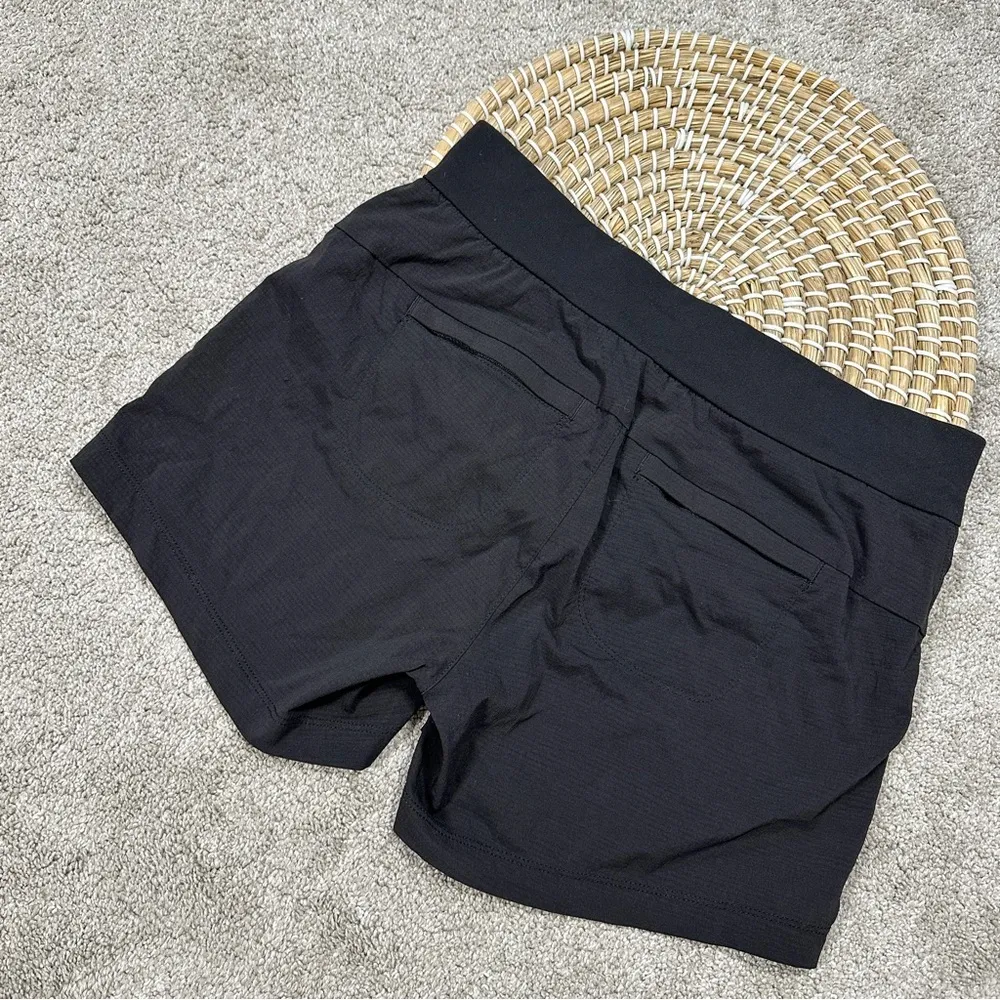 Athleta Trekkie Shorts 4” Nylon Outdoor Utility Hiking  Outdoor in Black Size 2 - Image 7