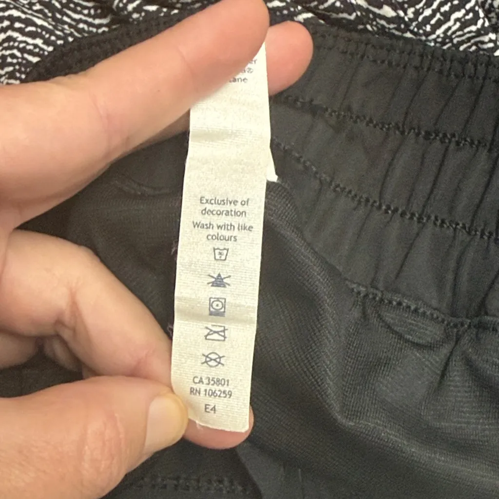 Lululemon Athletica Tracker Shorts - Image 8