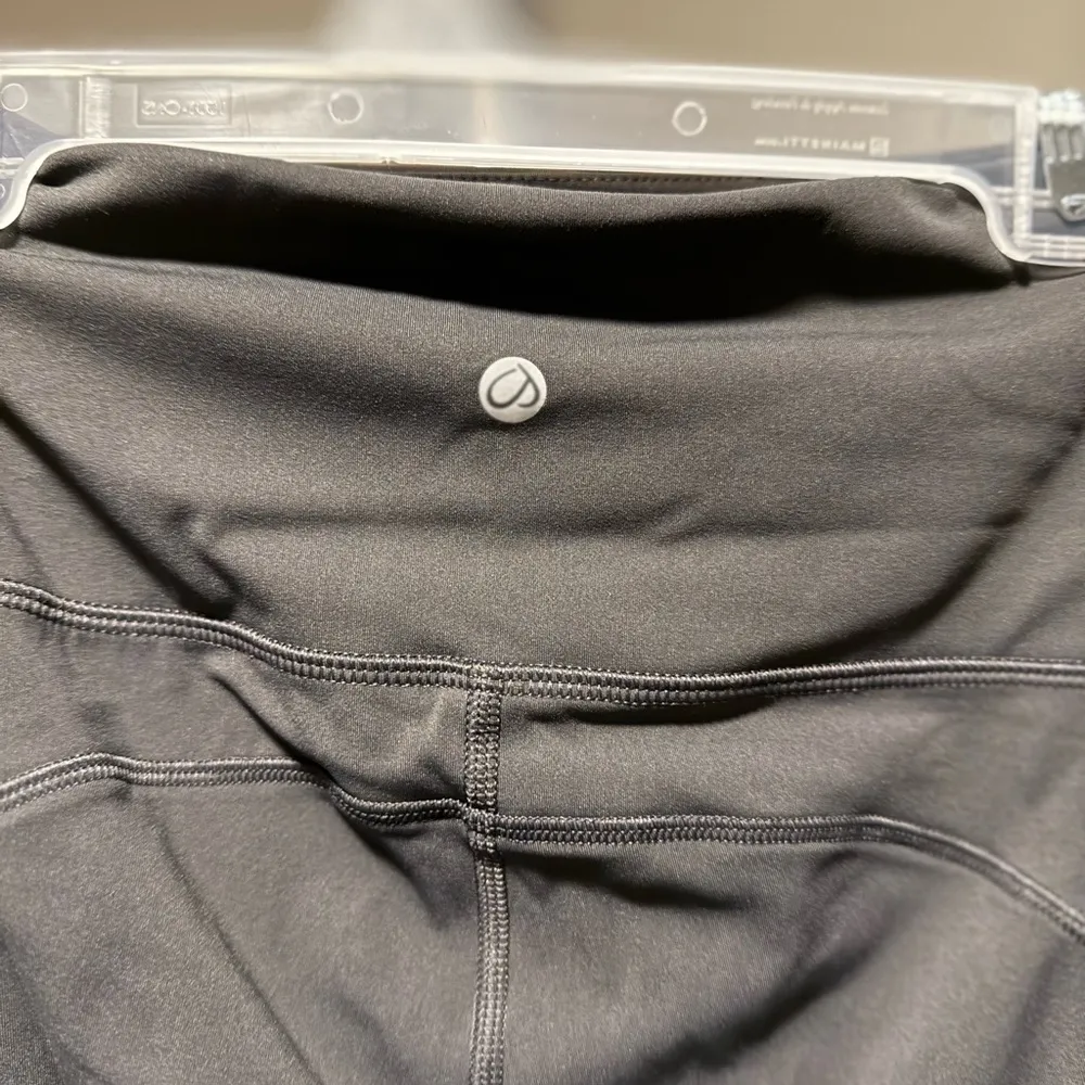 CRZ Yoga Pocket 25” Active Yoga High Waisted Workout Leggings - Image 3