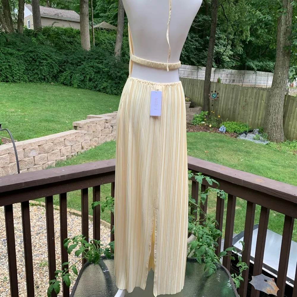 Cream Pleated Halter Maxi Gown Yellow Size 8 - Image 4