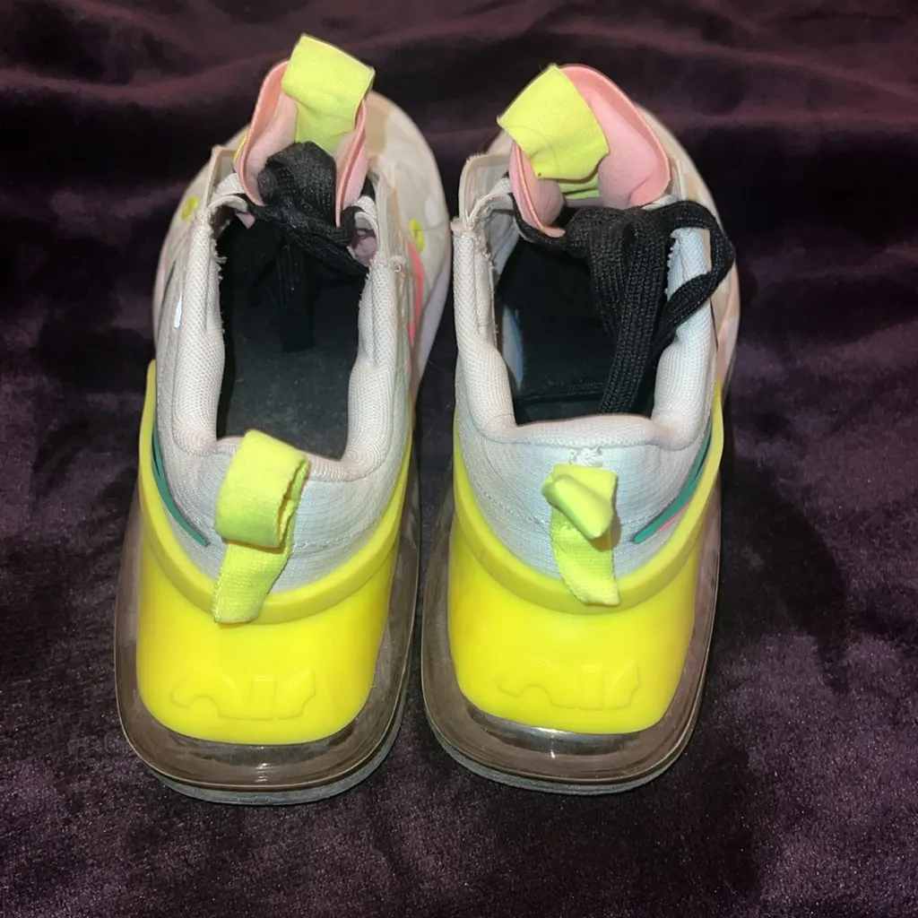 Nike White and Neon Pink Sneakers - Image 3