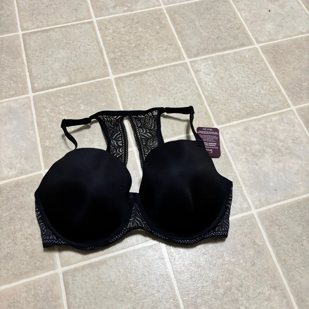 Elegant Black Women's Bra - Image 4
