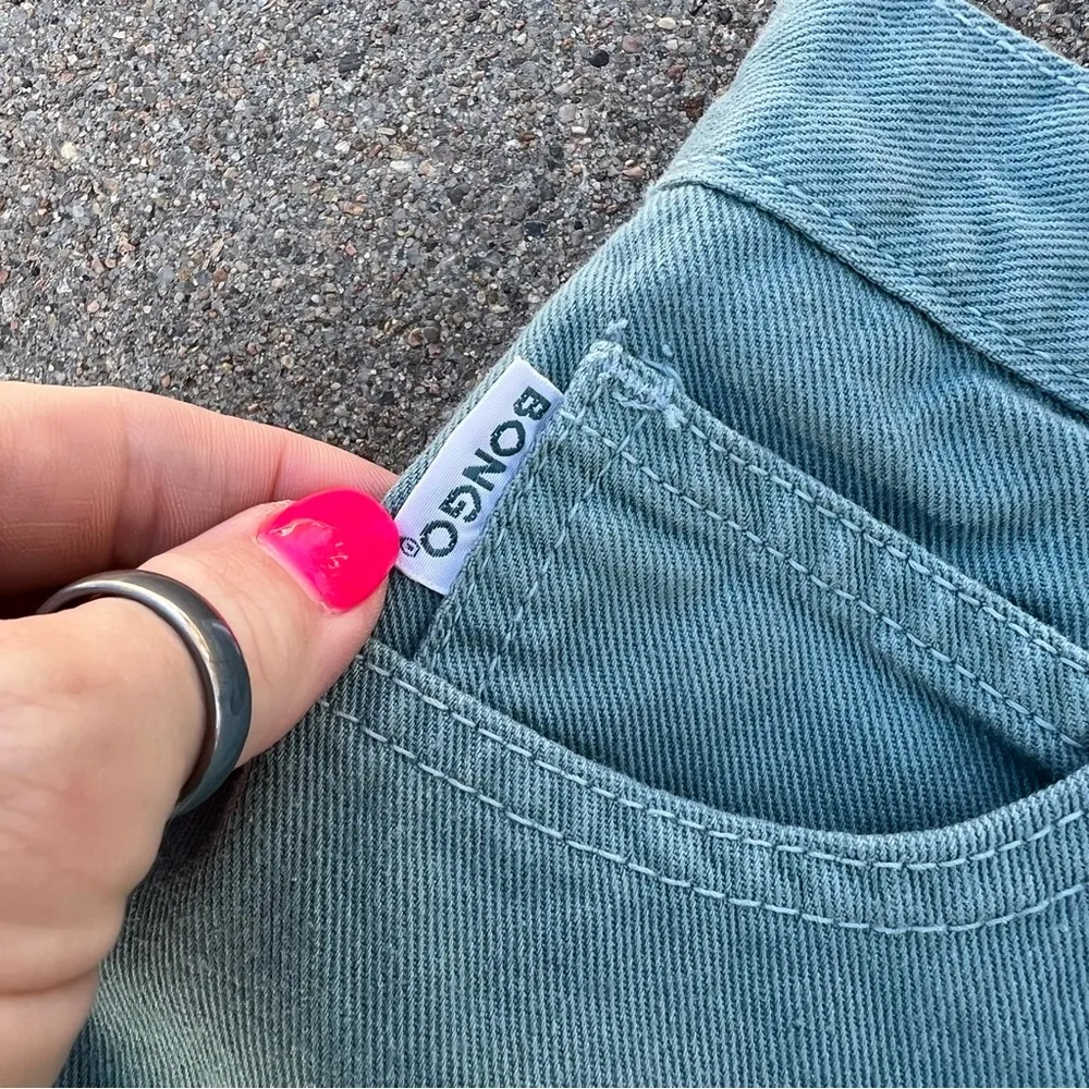 VTG 90s Bongo High Rise Button Fly Wedgie Fit Sage Green Jean Shorts 25” waist - Image 4