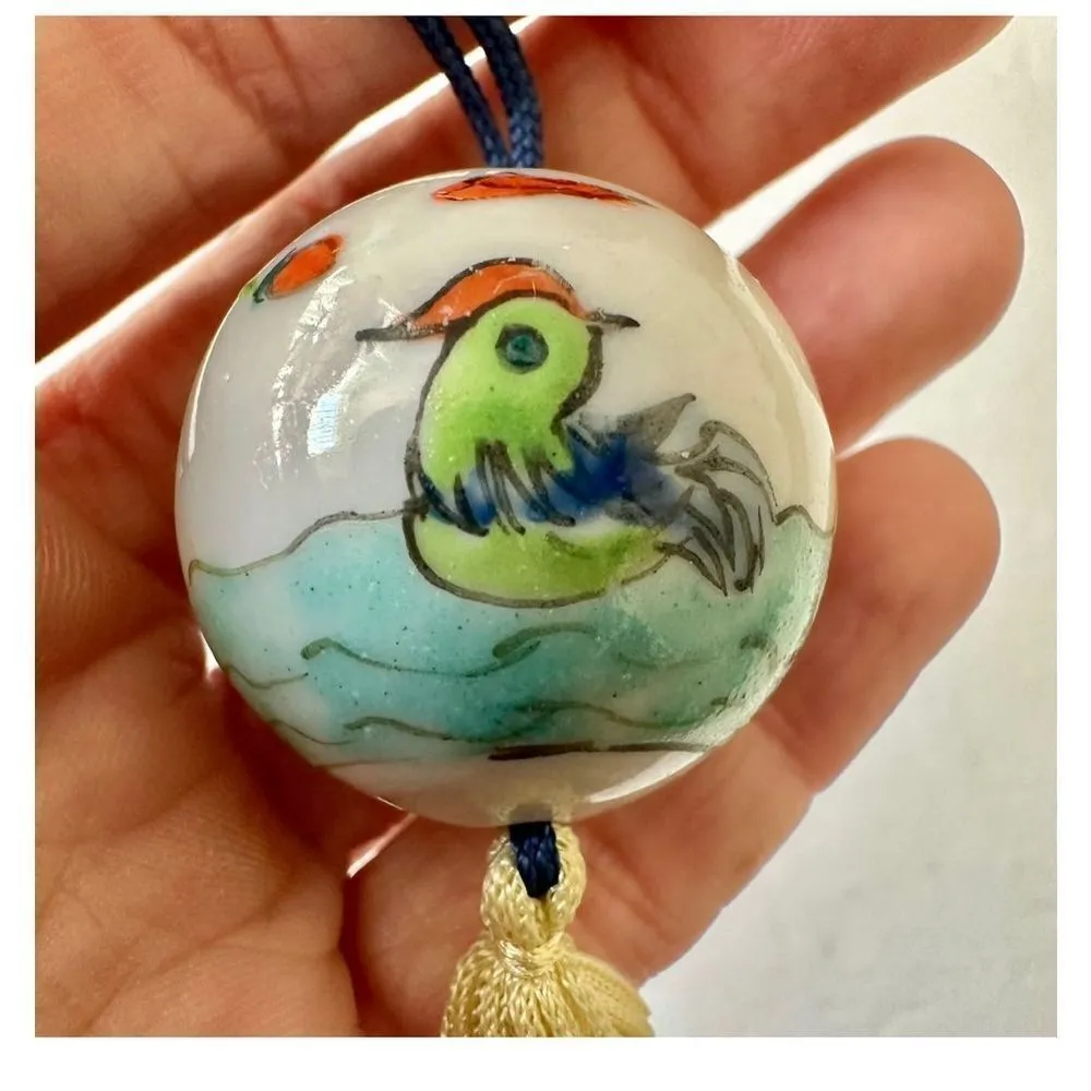 Chinese hand painted ball with tassel necklace on cord - Image 9