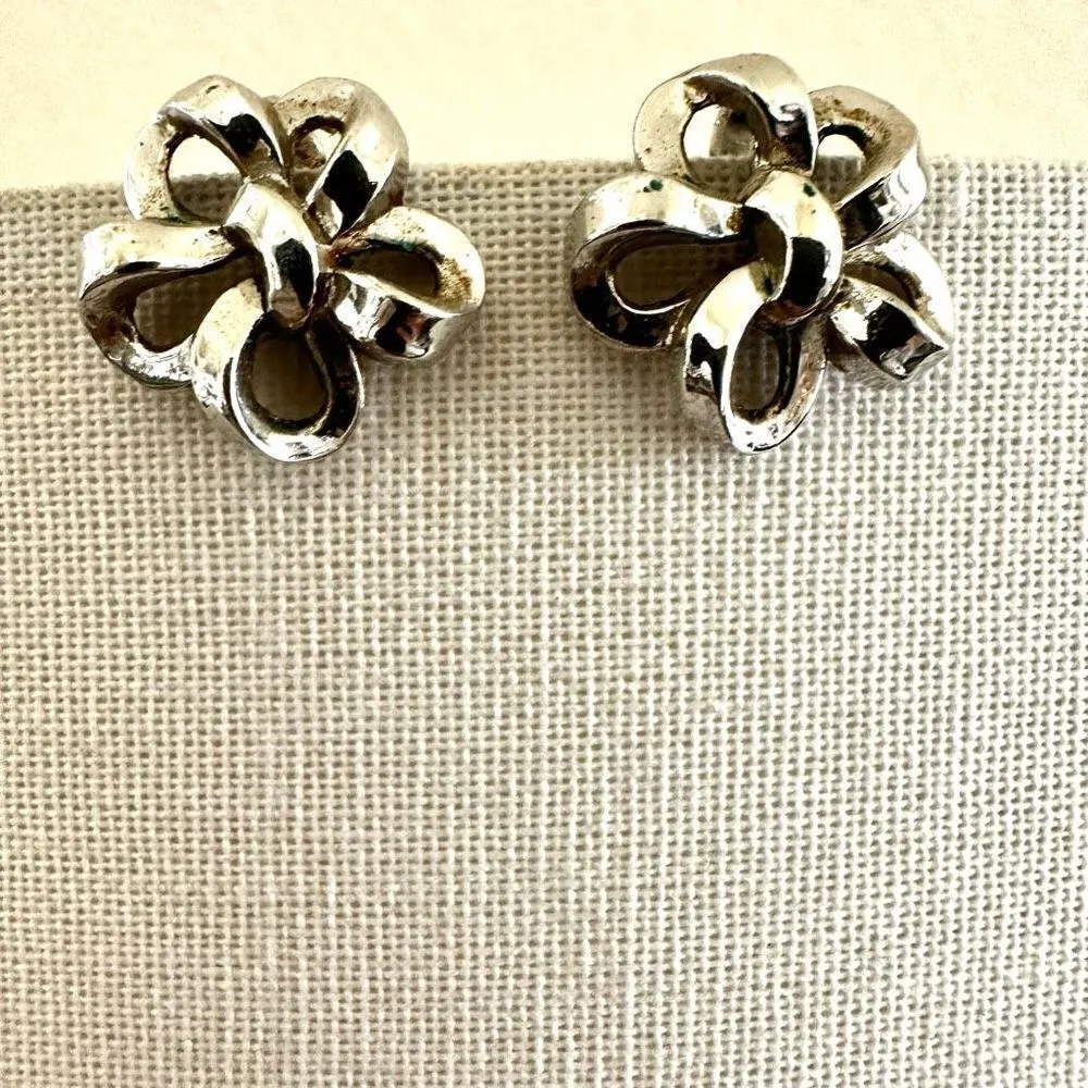 Trifari silver tone vintage clip on earrings - Image 2