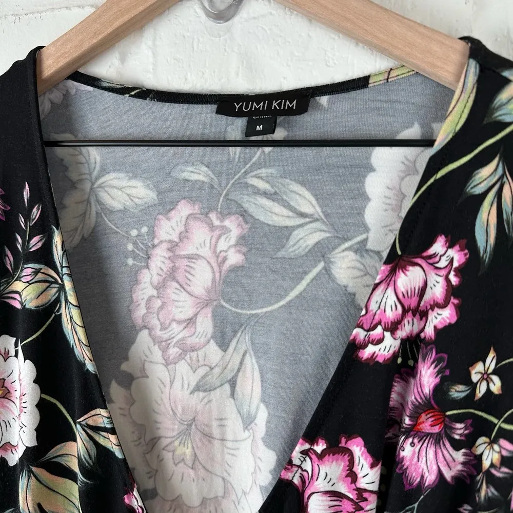 Yumi Kim Love Song Black Floral Take Me Out Jersey Ruched Dress Size M - Image 4