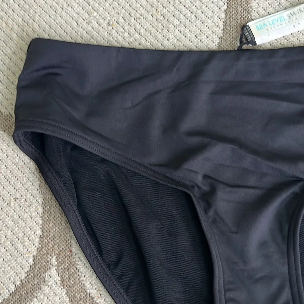 🏖️ Sea level essentials mid bikini pant black Size 4 - Image 9