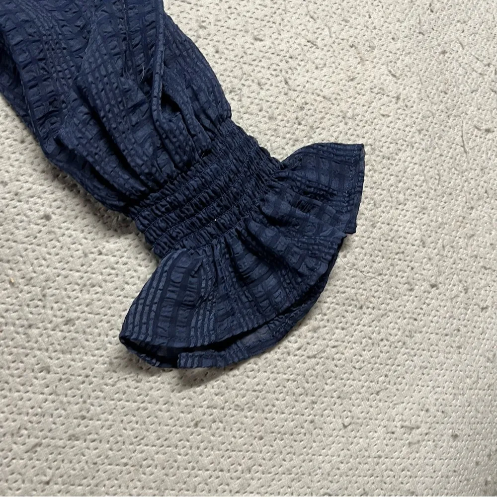 Navy Blue Textured Ruffle Semi Sheer Long Sleeve Blouse Size Medium EUC - Image 7
