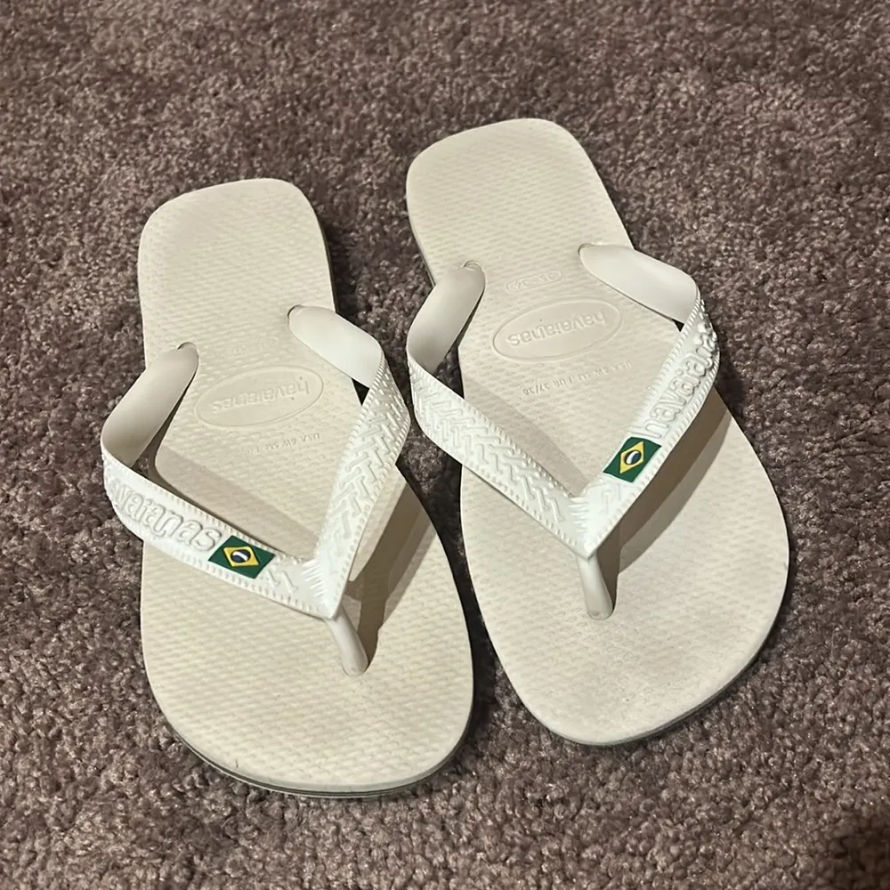 Havaianas unisex white rubber flip-flops - Image 2