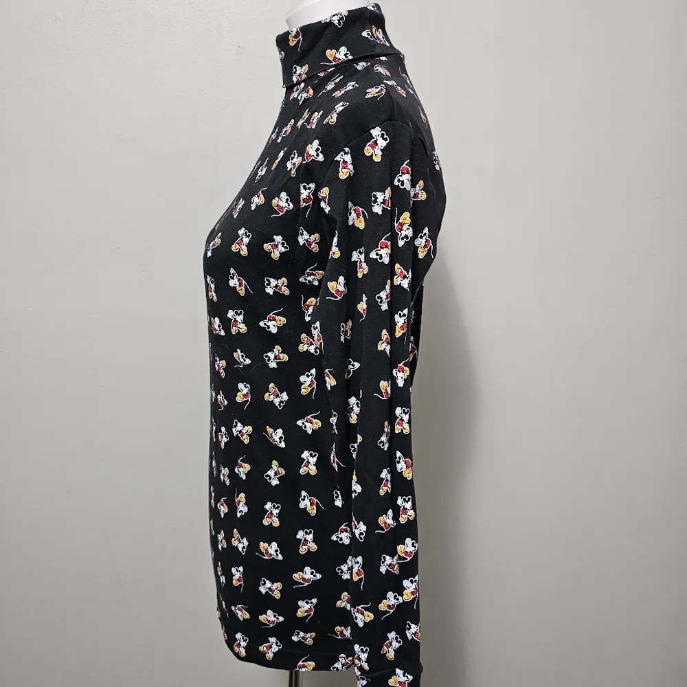 Mickey & Co. 90s Black All Over Print Mickey Turtleneck Tee Size Small - Image 3