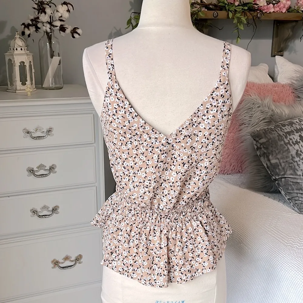 Floral Fit and Flare Tank Top Cinched Waist Tan Sienna Sky Womens Medium Silky - Image 7