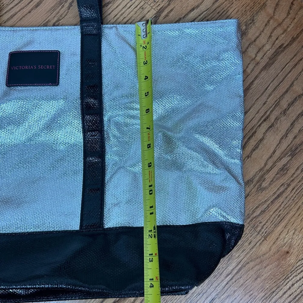 Victoria’s Secret | Limited Edition Metallic Silver Weekender 2017 NWOT Tote Bag - Image 13