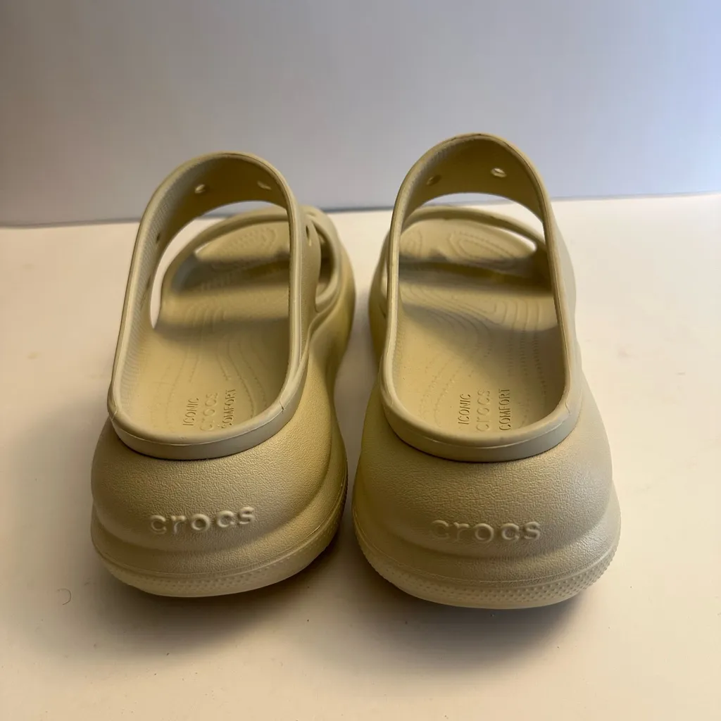 Crocs Unisex Classic Crush Sandal Women's Size 10 - Men 8.0 - Image 4