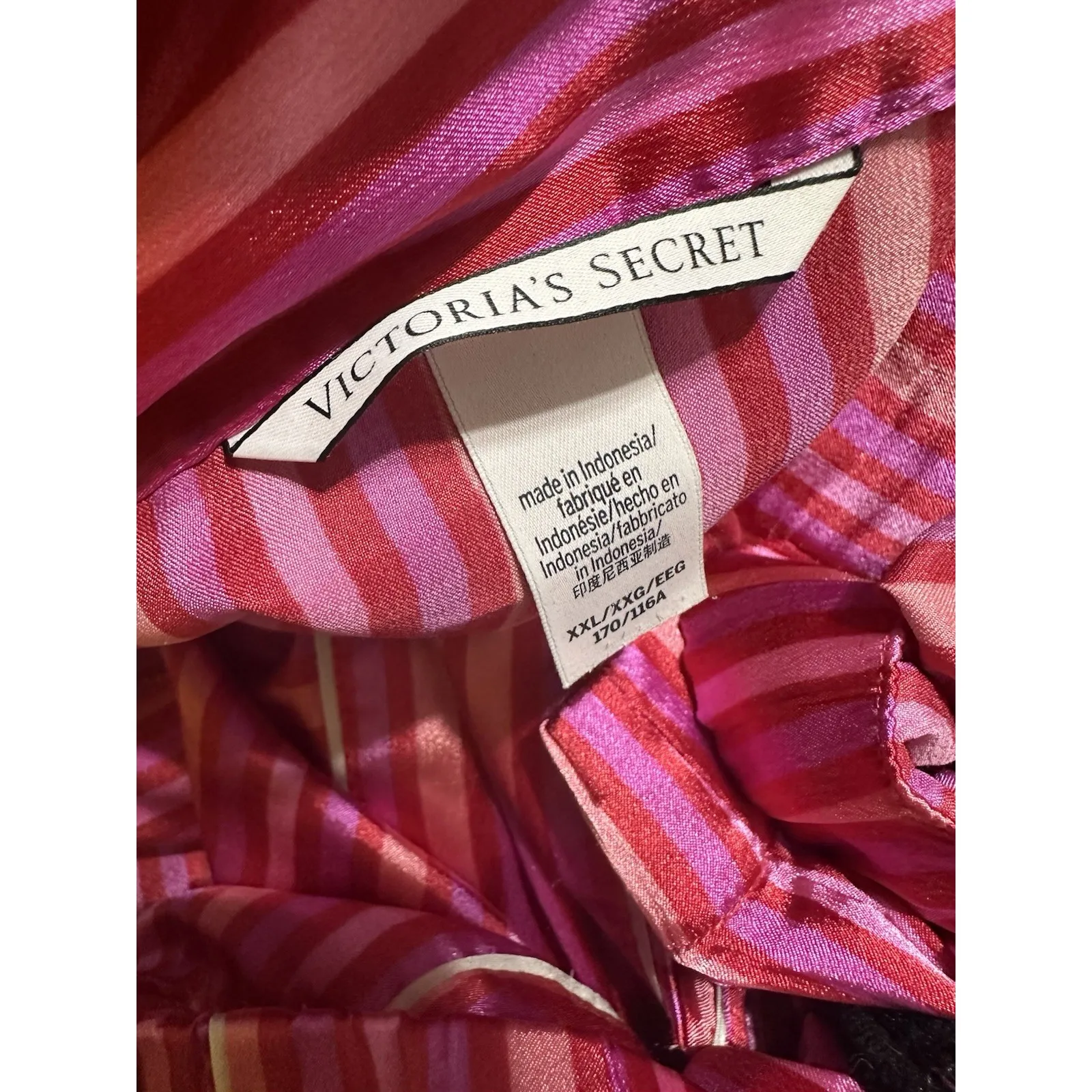 Victoria's Secret Signature Satin Pajama Set XXL Pink Red Striped Shorts Top - Image 5