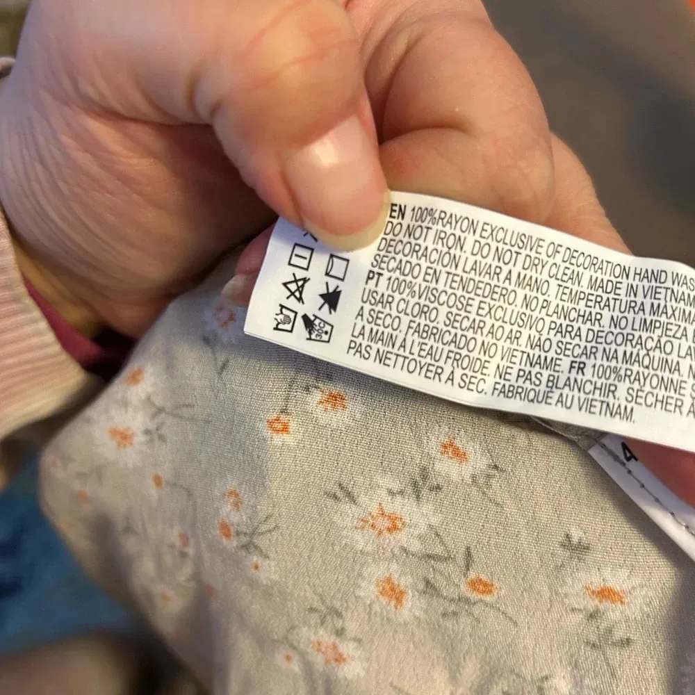 NWT FOREVER 21 FLORAL RUFFLE MINI SKIRT - Image 3