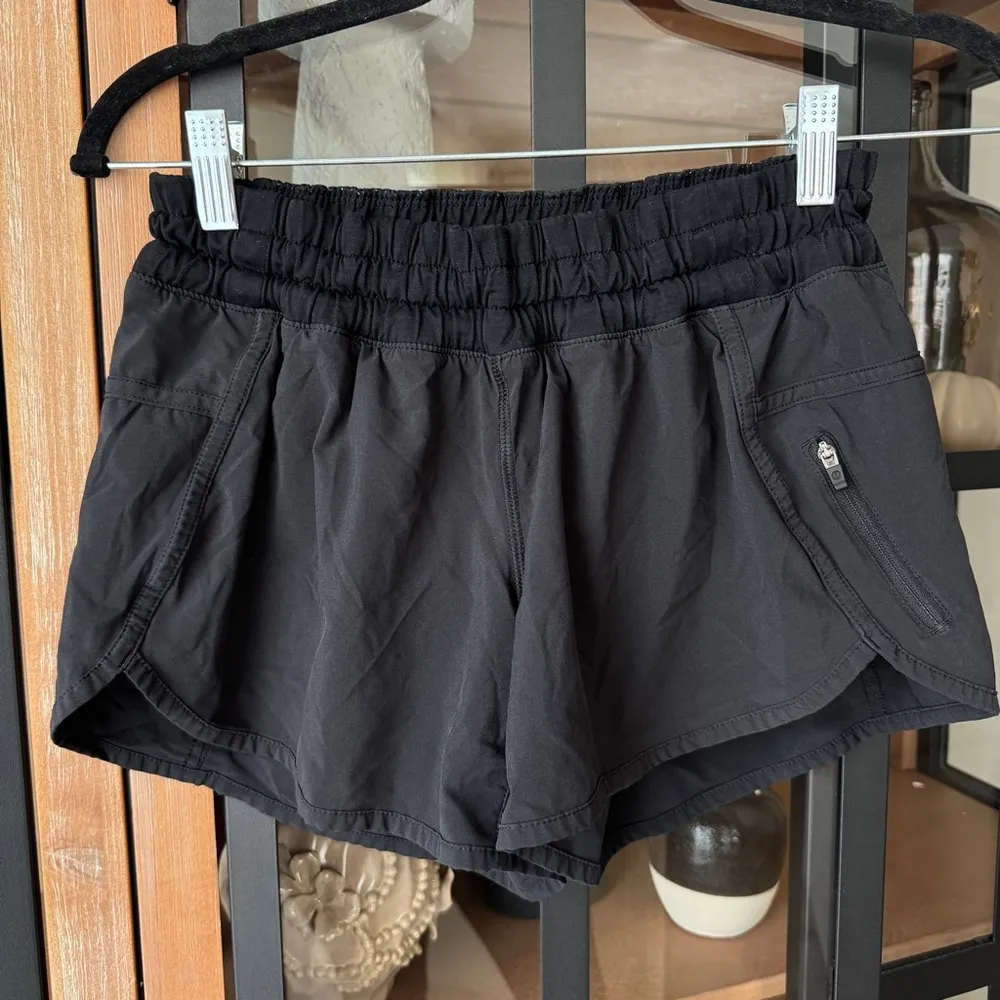 Lululemon Tracker Shorts V 4” inseam running low rise zipper pocket workout - Image 4