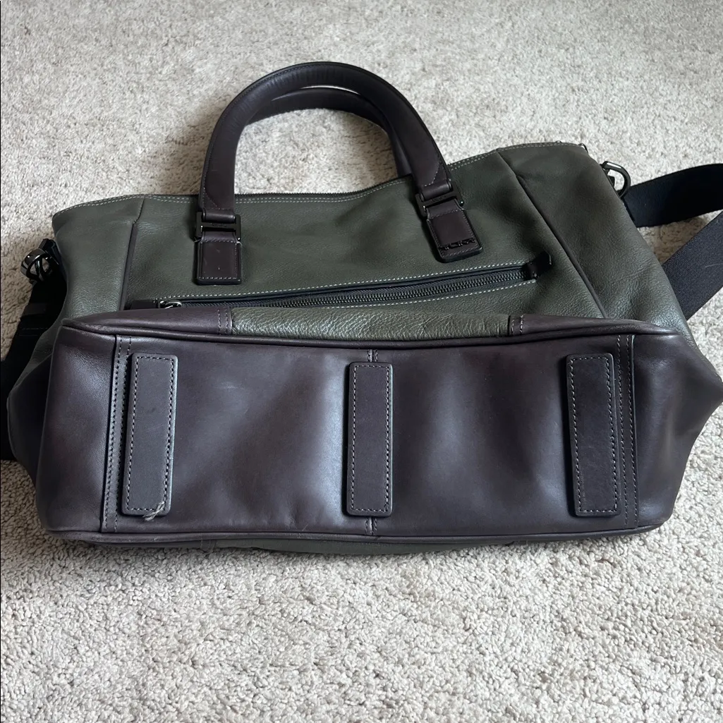 Tumi Beacon Hill Leather Laptop $495 Tote Bag Green Brown Unisex - Image 4