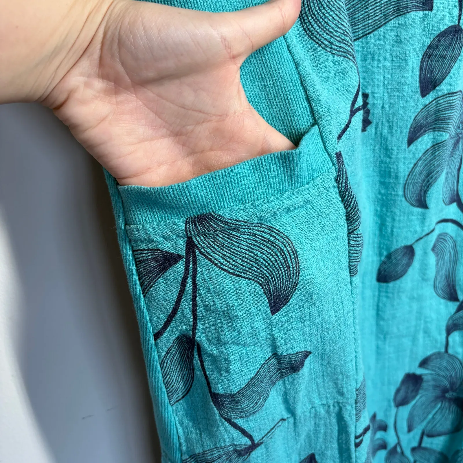 Beyond Capri Dress Women L Blue Black Floral Linen Lagenlook Coastal Vacation Size L - Image 5