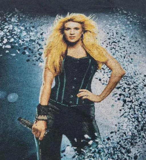 Carrie Underwood Shirt Size Large L Carrie Underwood The Blown Away Tour T-Shirt Unisex T-shirt - Image 4